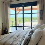 Casa Nessa Villa *