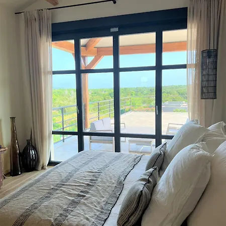 Casa Nessa Vila *