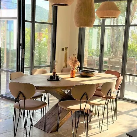 Casa Nessa فيلة *